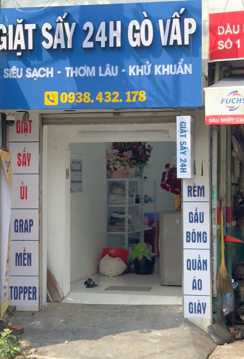 Mặt tiền cửa hàng Giặt Sấy 24h Gò Vấp